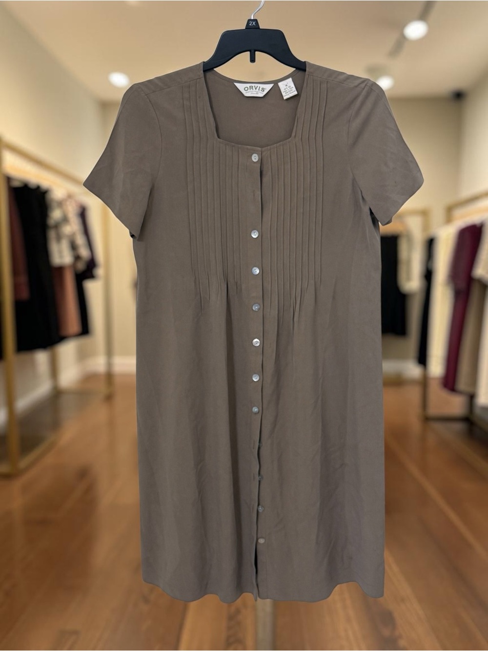 Orvis Taupe Short-Sleeve Button-Front A-Line Dress - Picture 2 of 5